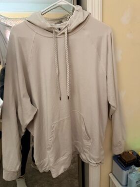 Vouri Halo Performance/ Oversized Women’s  Hooded Pullover Shirt - Light Beige